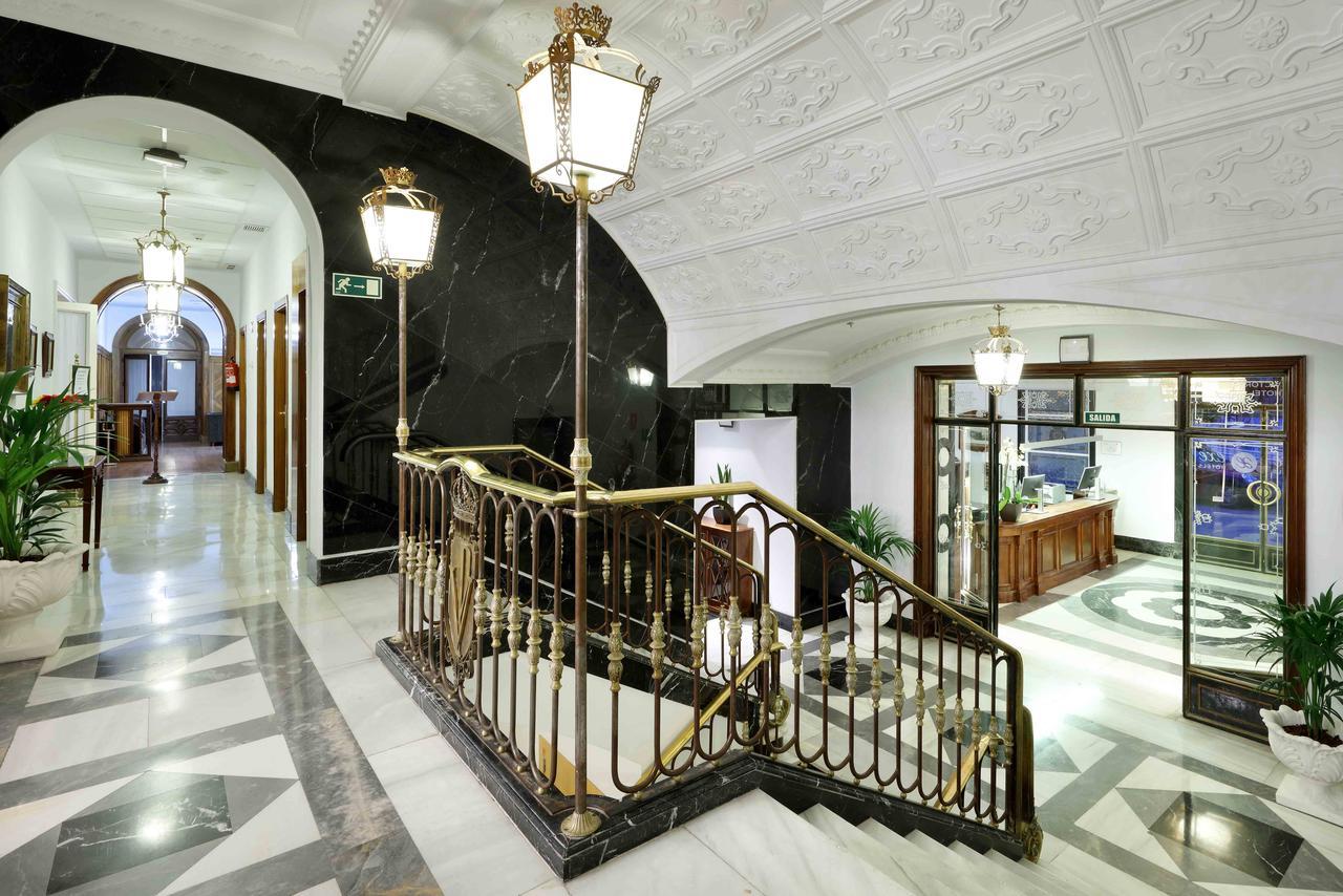Exe Victoria Palace Сан Лоренсо де Ел Ескориал Екстериор снимка